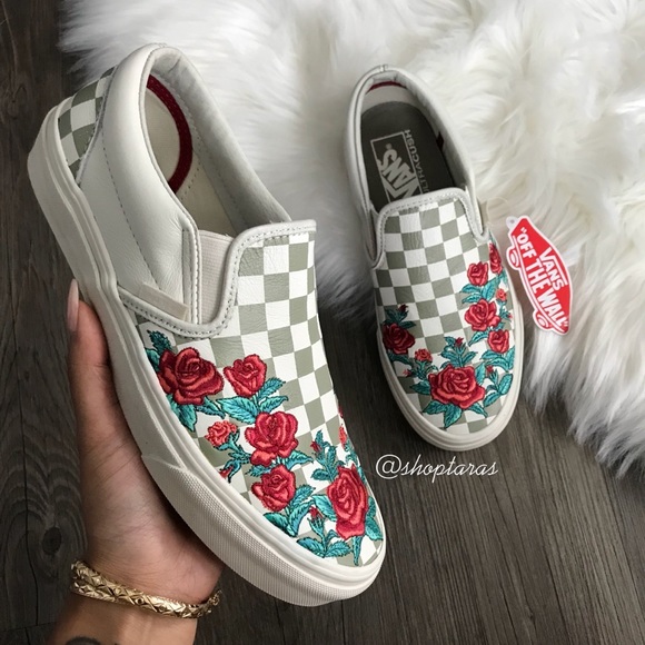 Brand New Vans Slip On Checkered Rose Embroidery - Picture 2 of 5